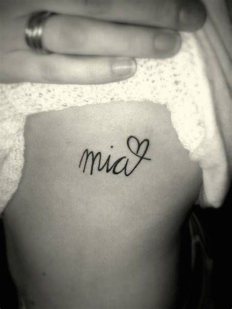 tatuajes nombre morena|90 Tatuajes de nombres o motes de personas